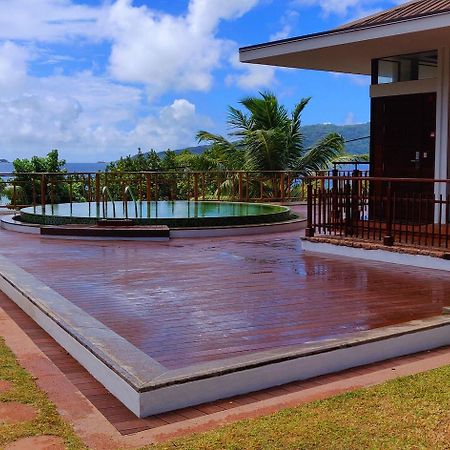 เลอ รีแลกซ์ ลักชัวรี ลอดจ์ Hotel ลาดิก ภายนอก รูปภาพ