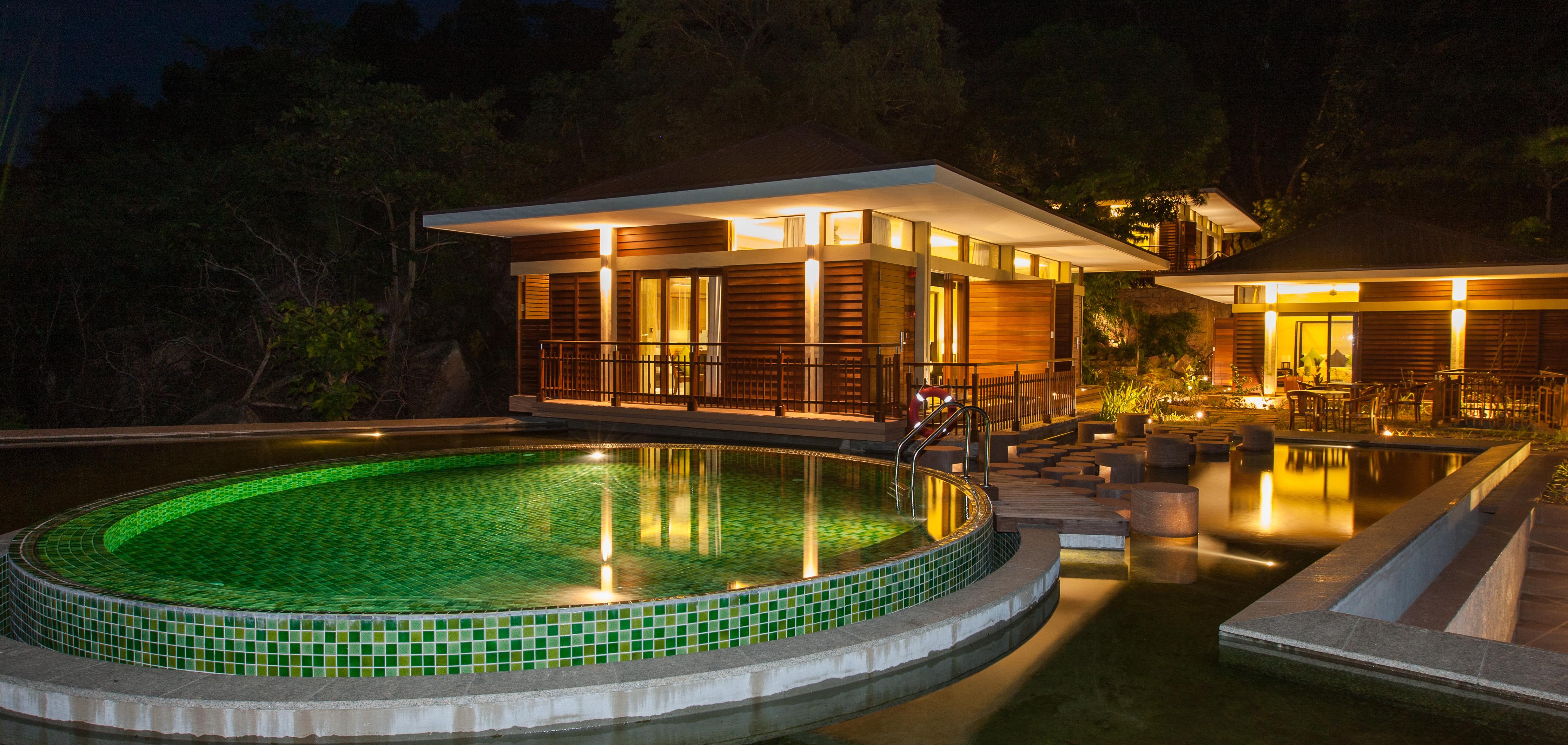 เลอ รีแลกซ์ ลักชัวรี ลอดจ์ Hotel ลาดิก ภายนอก รูปภาพ