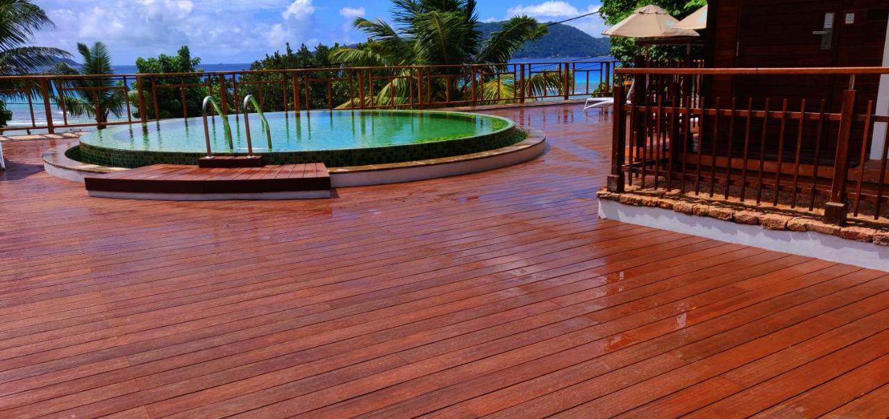 เลอ รีแลกซ์ ลักชัวรี ลอดจ์ Hotel ลาดิก ภายนอก รูปภาพ
